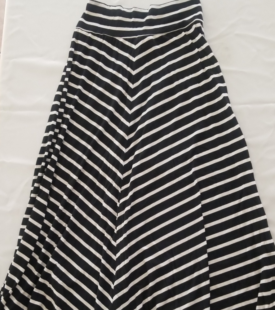 💜 5 for $25! Maxi Skirt